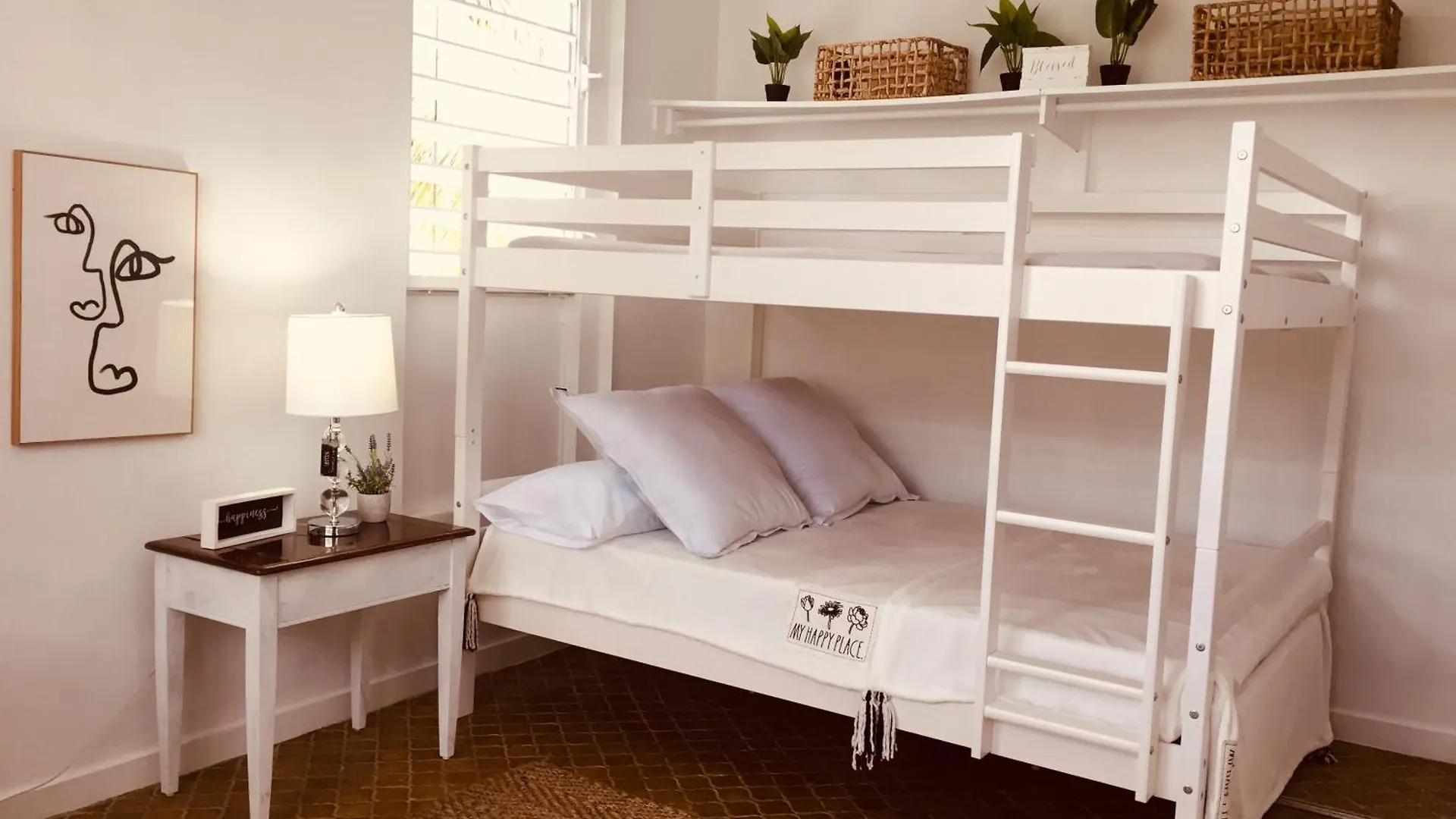 Couette-café Cozy Room For 4 At San Juan Metro Area